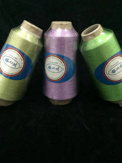 柔软的针织园机线 